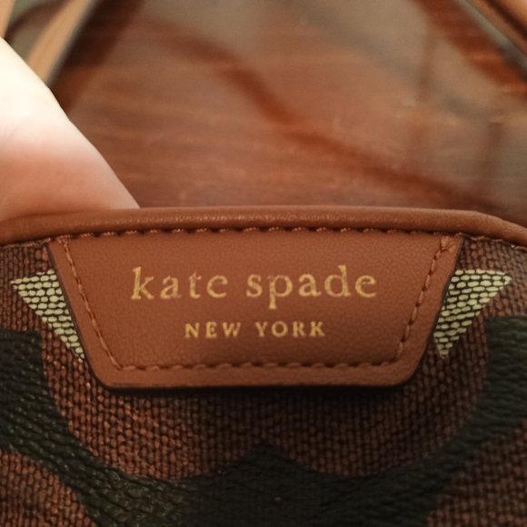 Kate Spade Flower Monogram Sutton Large Tote - Picture 2 of 6